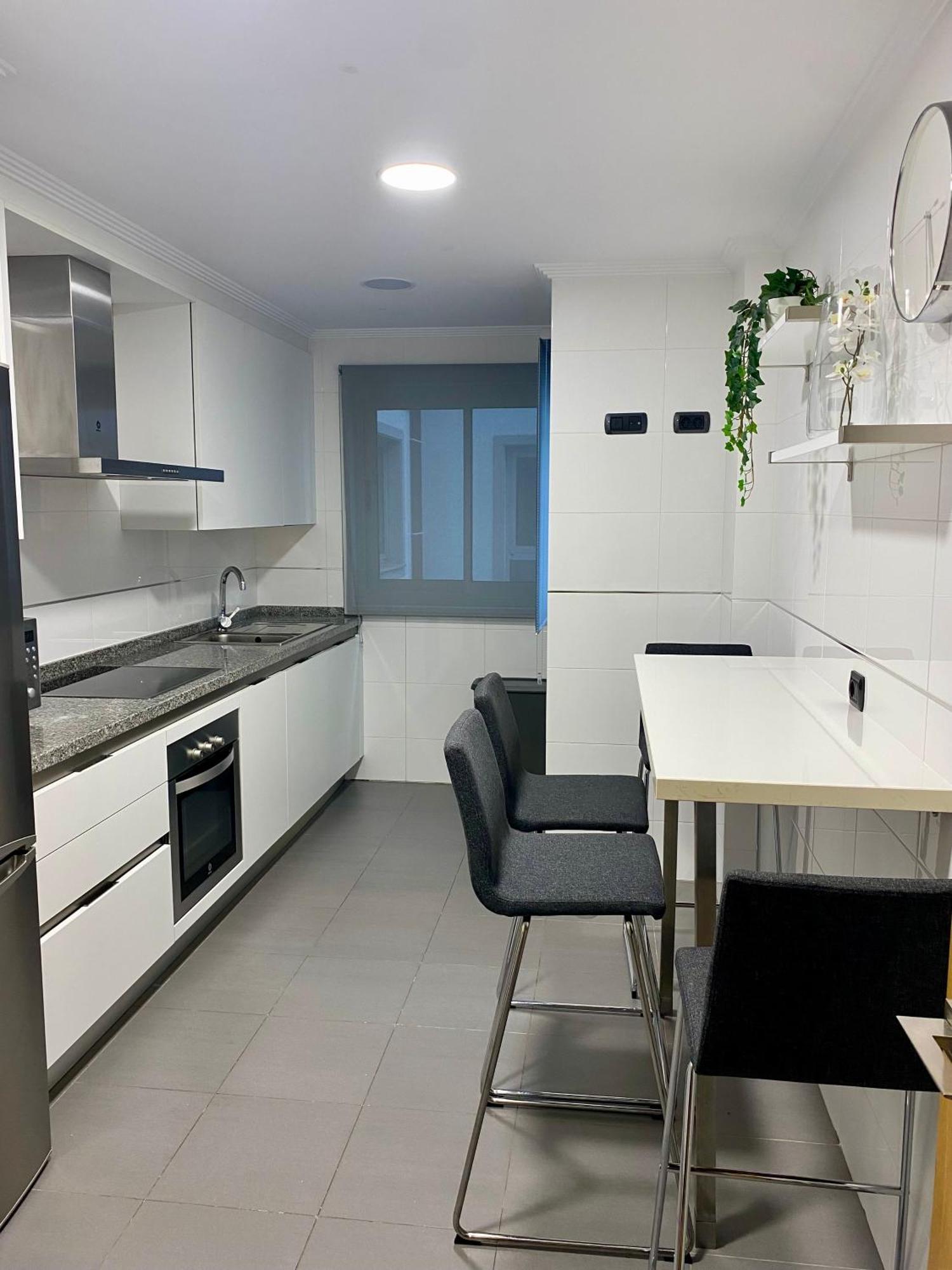 Parking, Vistas Al Mar Y Tres Habitaciones Ла-Корунья Экстерьер фото